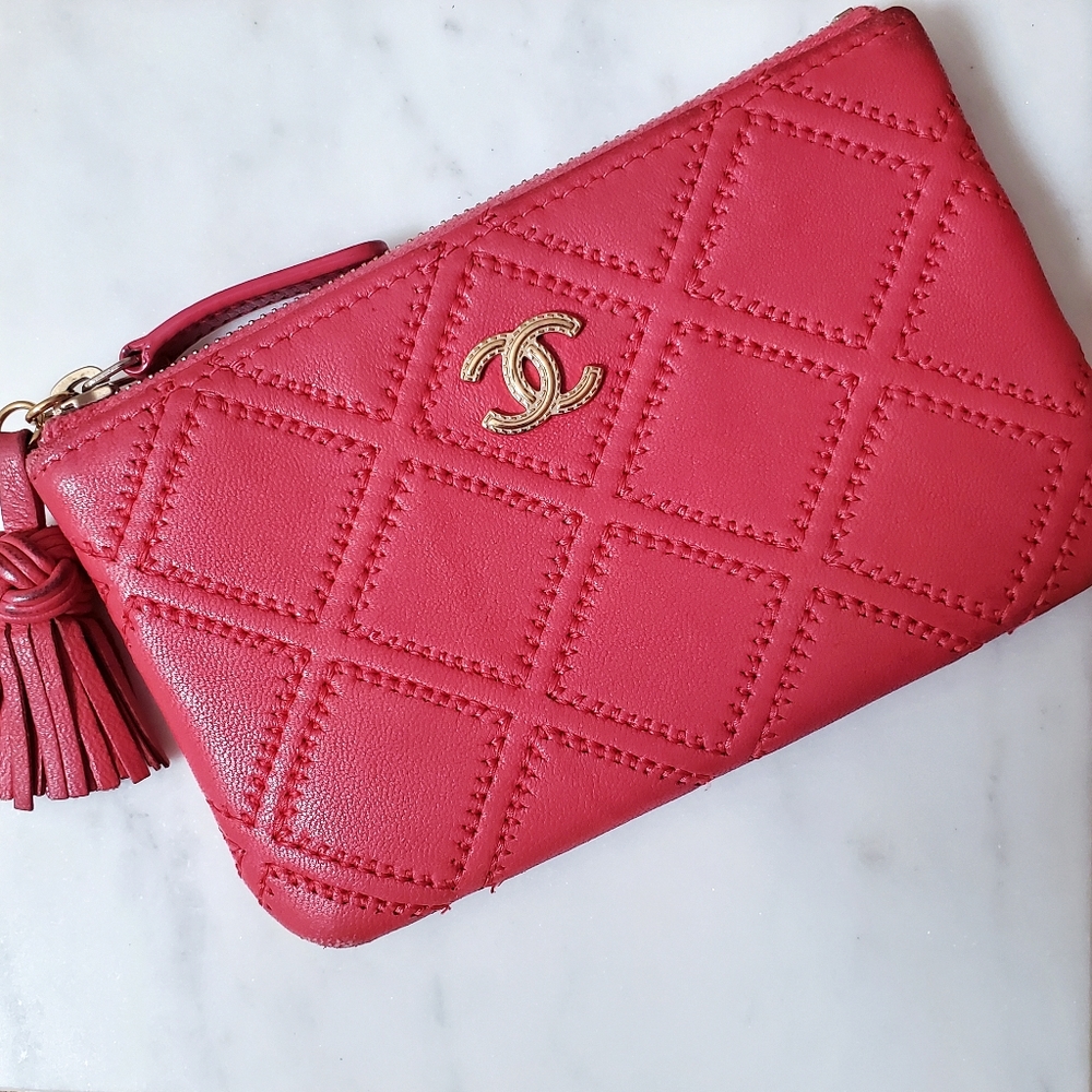 ♥️ Authentic Chanel Pink Quilted Zipper Top Coin Purse Wallet ❤️